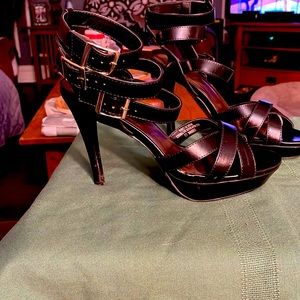 Triple ankle strap high heel sandals very good condition